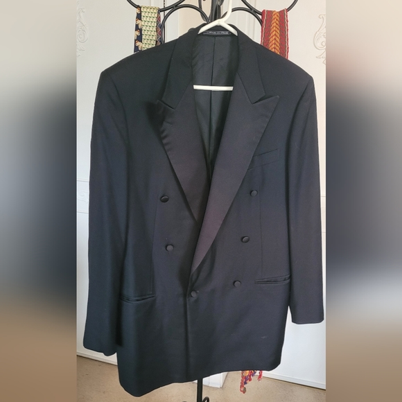 Ermenegildo Zegna Double-Breasted Suit Jacket - Picture 13 of 16